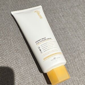 Gisou honey milk 5 in 1 styling cream heat protection frizz control hydration